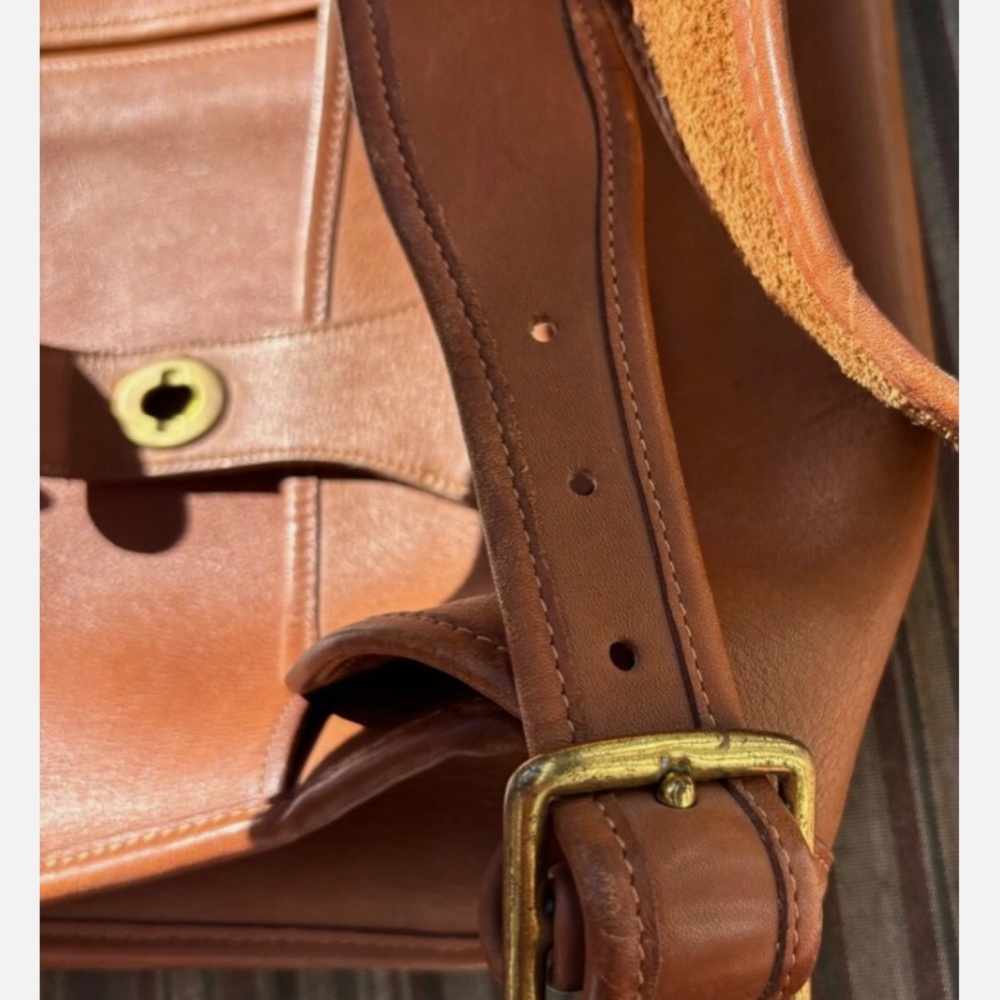 Vintage Coach tan glove leather messenger bag - Picture 2 of 6